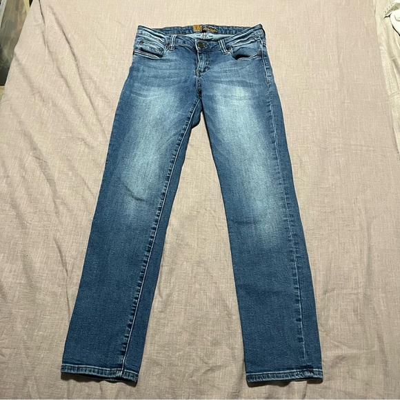 Kut from the Kloth Blue Straight Leg Jeans Size 4 Relaxed Boyfriend Distressed - Picture 2 of 8